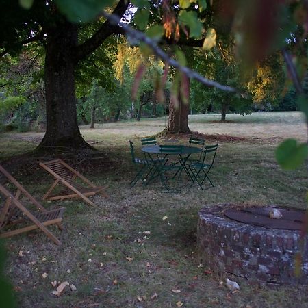 La Petite Maison Dans La Prairie Mézilles المظهر الخارجي الصورة